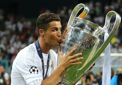 cristiano-ronaldo-with-champions-league-trophy-2016